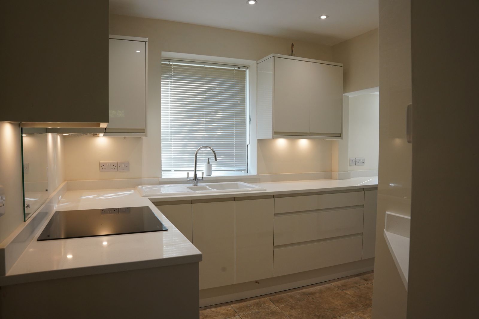 Modern kitchen Bath